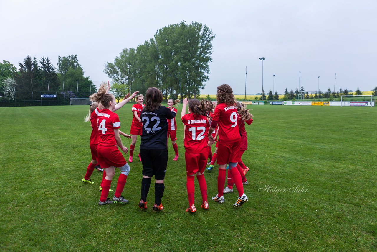 Bild 95 - wCJ SV Steinhorst/Labenz - VfL Oldesloe : Ergebnis: 18:0